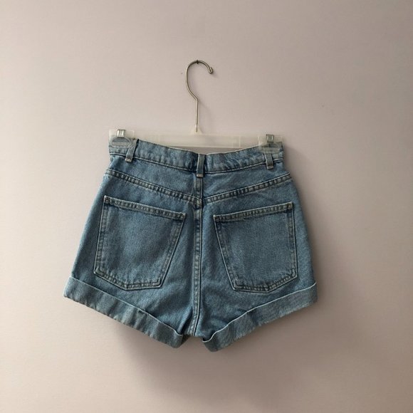 American Apparel lightwash high-waist cuff jean short (26) - Picture 2 of 4